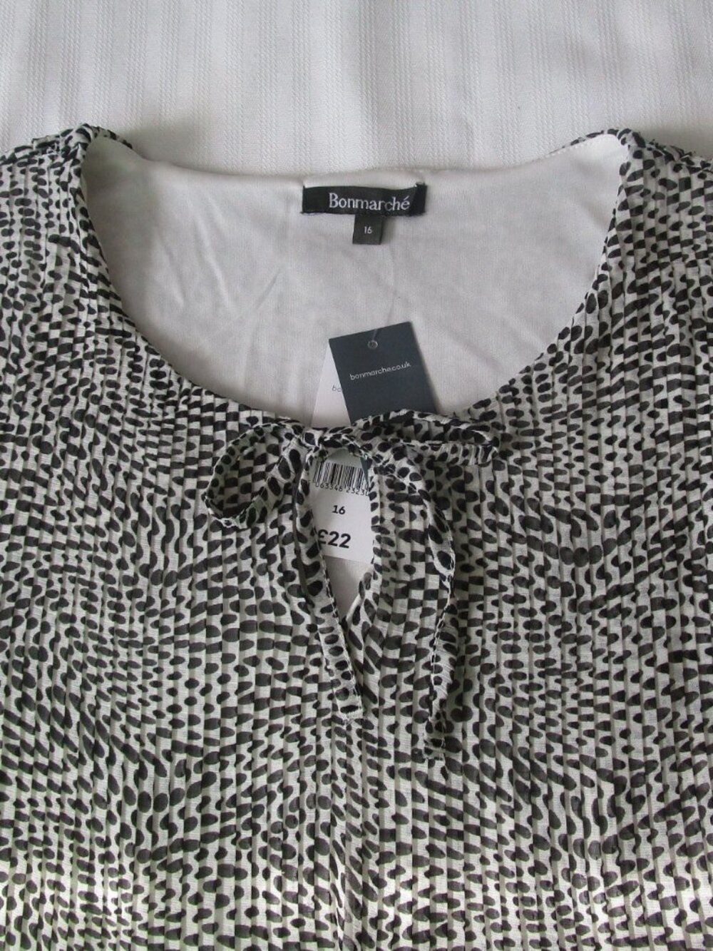 Bonmarché UK Printed Sheer Flowy Top Attached Over a Tank, NWT